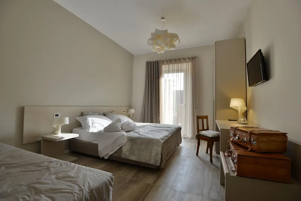 Daman Rooms & Breakfast contacts