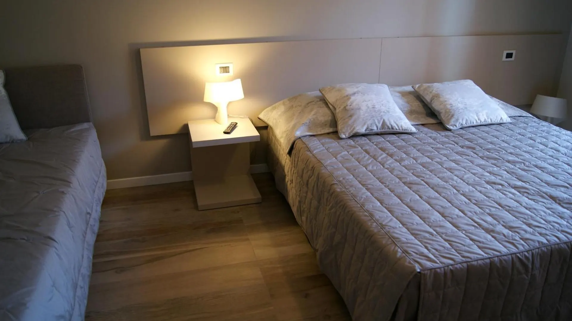 Daman Rooms & Breakfast Barzago İtalya